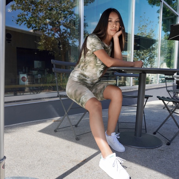 🆕Tie Dye T-shirt set 🔥(olive) - Picture 2 of 2